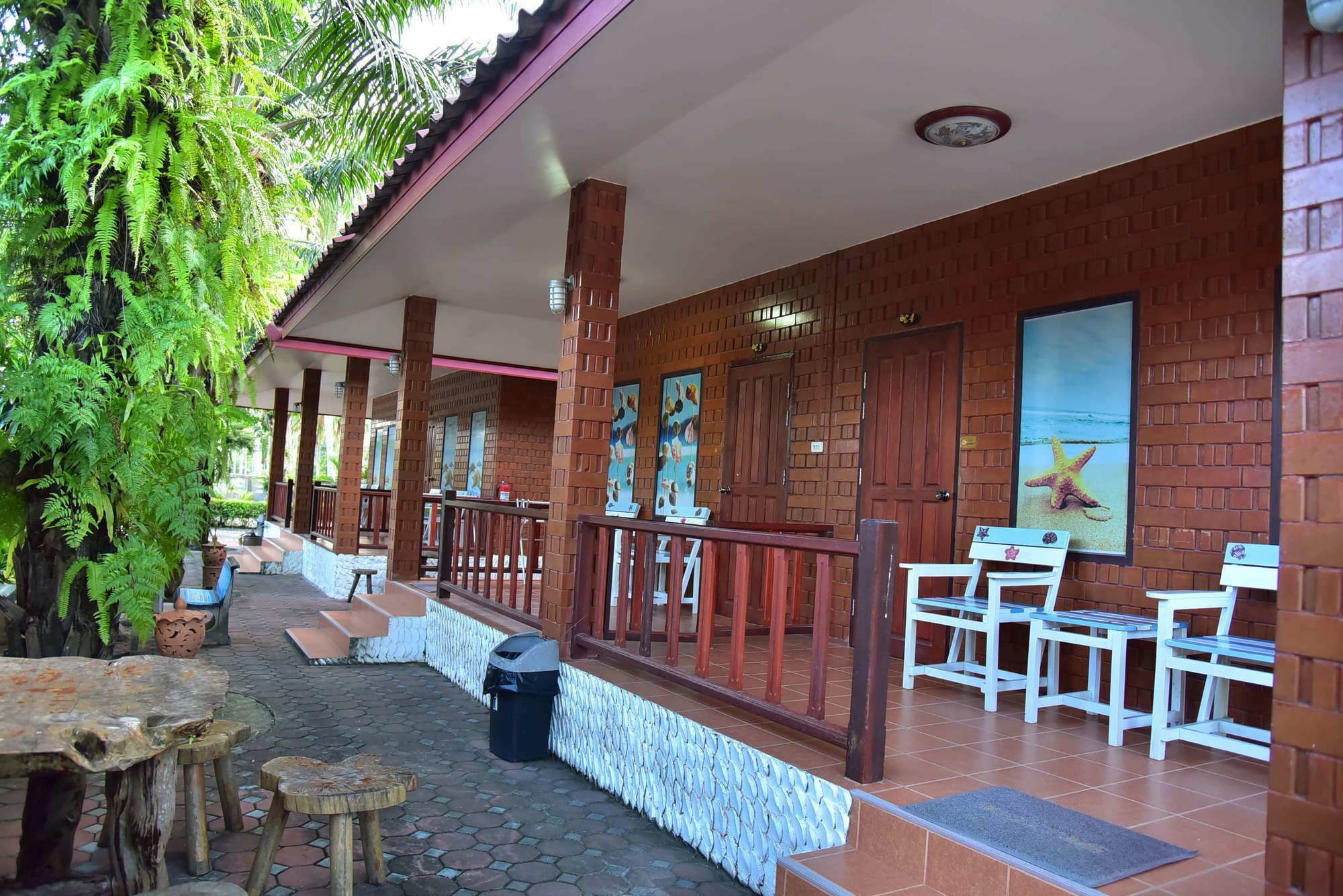 Ban Krut Resort Exterior foto